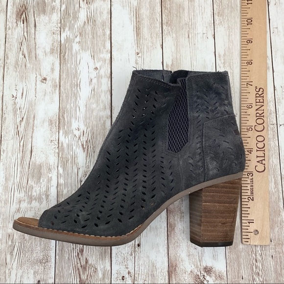 TOMS Majorca Open Toe Gray Perforated Booties Size 7 - Picture 7 of 16